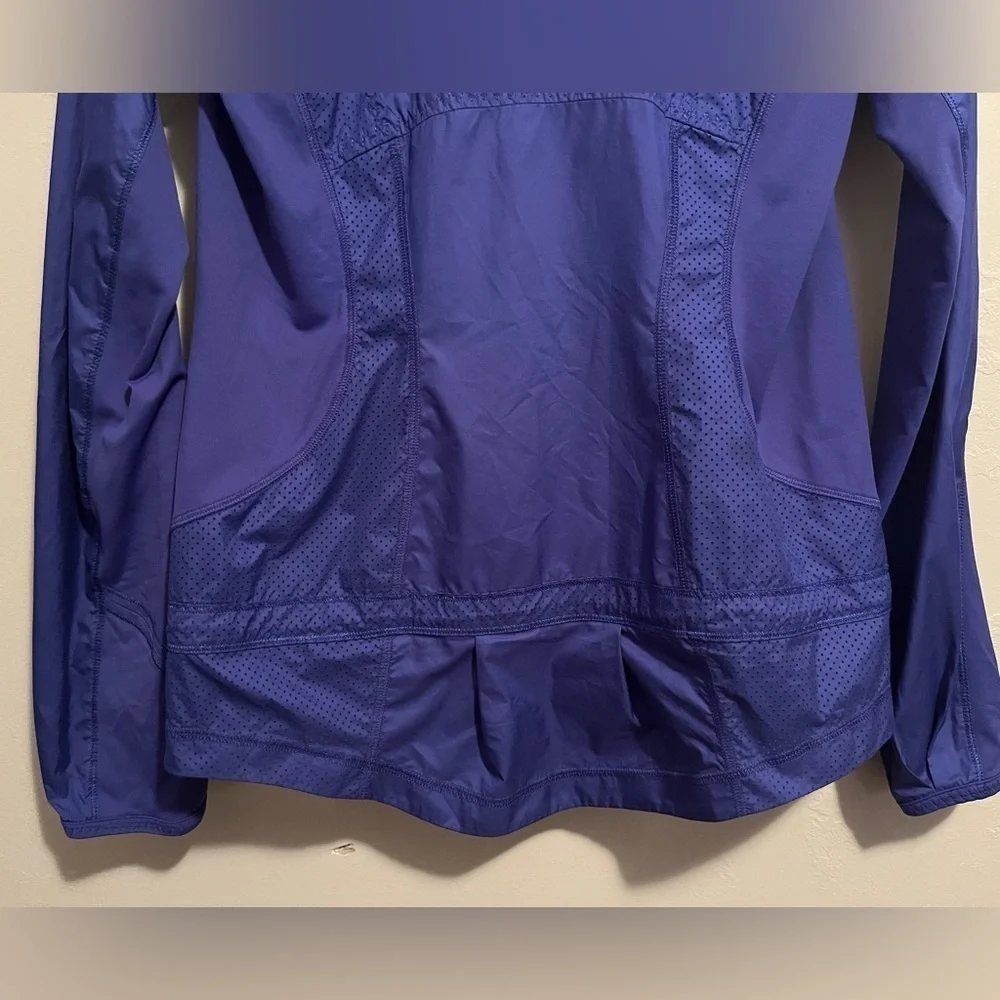 Lululemon Nothin' But Run Blue Jacket Lightweight Water Repellent Women's Size 6